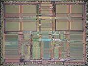 IDT R4600 die shot IDT R4600 die.jpg