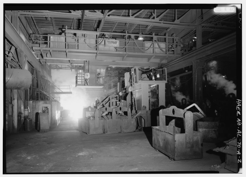 File:INTERIOR VIEW, LOOKING NORTH, CUPOLA AREA WITH OVERHEAD CRANE USED