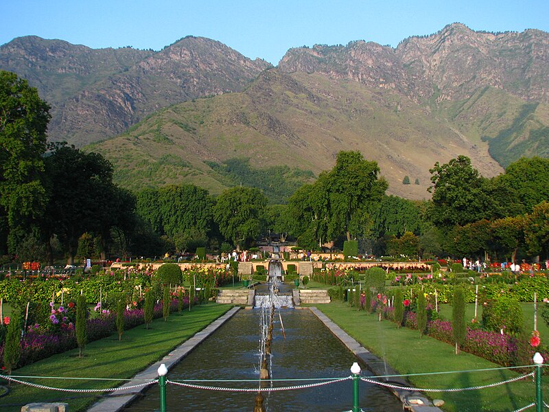 File:India - Srinagar - 023 - Nishat Bagh Mughal Gardens.jpg