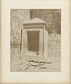 Interieur van de Tempel van Horus in Edfu Edfu Cella de grand dans le temple de (..) (titel op object), RP-F-F00992-BG.jpg