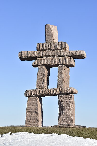 File:Inukshuk Park 05.jpg