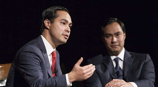 Julian Castro and his twin brother, Representative Joaquin Castro, at the LBJ Presidential Library.