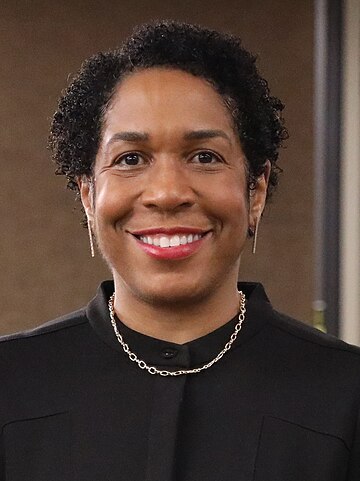 Juliana Stratton