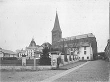 Kirche, Kirchberg, und Burg um 1900