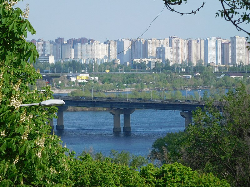 File:Kyiv - Paton bridge from singer field.jpg