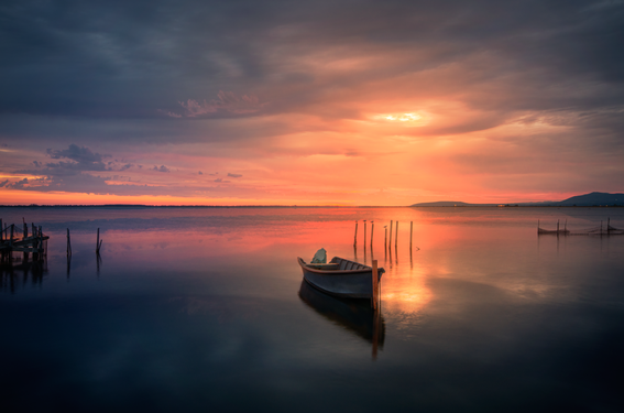 L'alba al Lago di Lesina Autore: Nicola Abbrescia Licenza: CC BY-SA 4.0