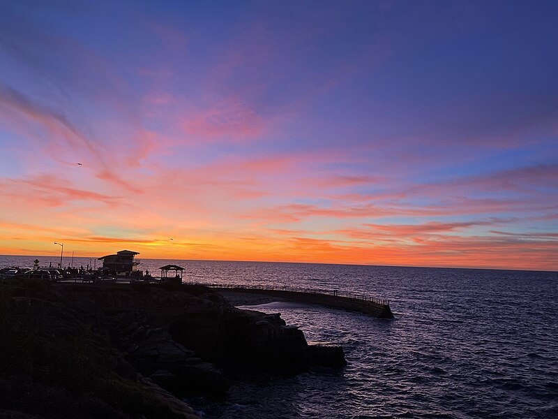 File:La Jolla Cove 23 2022-12-04.jpeg