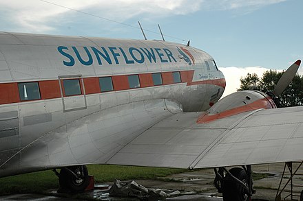 Ли 2 производство. Самолет ли 2 пассажирский. Пассажирский самолет ПС-84. Ли-2 польский пассажирский. Ли-2 польской авиации.