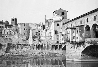 Lungarno, août 1944.