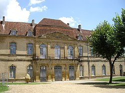 Mairie et abbaye de Saint-Sever-de-Rustan (Hautes-Pyrénées, France).JPG