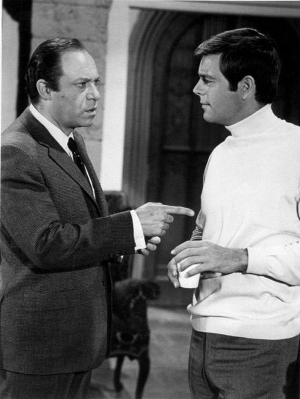 Malachi Throne with Robert Wagner in It Takes a Thief, 1968.