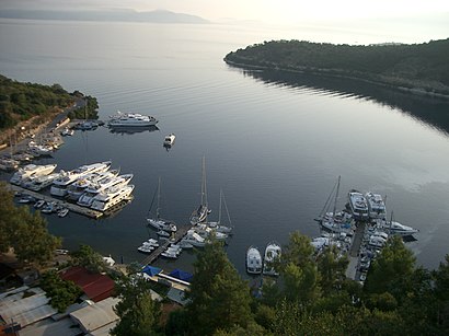 Πώς να πάτε στο προορισμό Μεγανήσι με δημόσια συγκοινωνία - Σχετικά με το μέρος