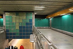 Mozaika ve vstupu na nástupiště