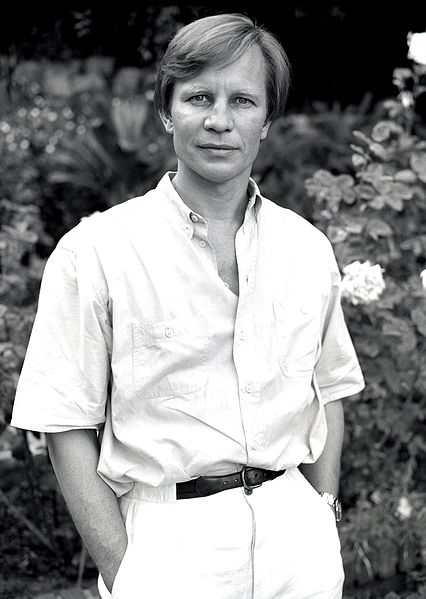 File:Michael York Allan Warren.jpg