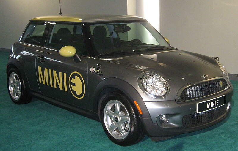 800px-Mini_E--DC.jpg