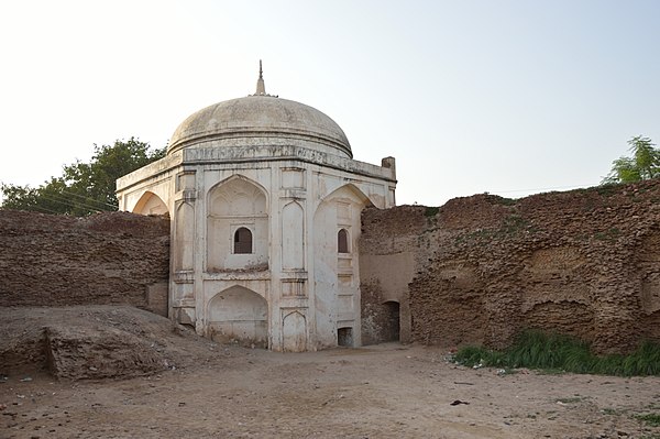 Image: Mir Chakar Rind's Tomb