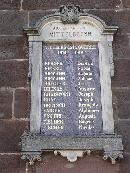 File:Mittelbronn (Moselle) église plaque memorial guerre B.jpg