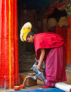 Moine au Tashilhunpo. (définition réelle 2 345 × 3 049)