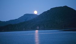 Claro de luna en Hobart, Tasmania.