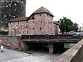 Nürnberg, Gebäude am Spittlertorturm