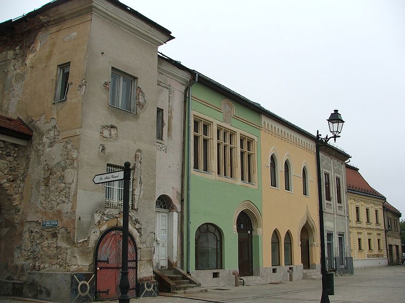 File:Nagybánya, főtér, Erzsébet-ház.jpg