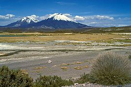 Nevados de payachata parinacota pomerape.jpg