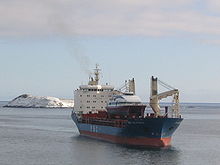 2005 erreichte ein Frachtschiff mit einer neuen Fähre aus Norwegen Saint-Pierre