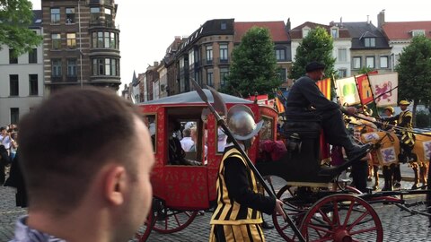 Fișier: Ommegang Bruselas 2017 08 video.ogv