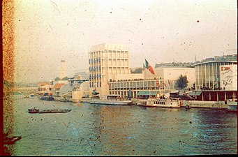 The river Seine, the Italian and Swiss pavilions
