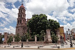 Parroquia de Santiago Apóstol - Silao, Guanajuato.jpg