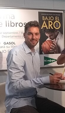 Pau Gasol en la firma de su libro en 2018.