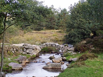 Le pont de Sénoueix (romain) sur le Thaurion.