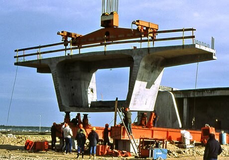 Pont en béton précontraint