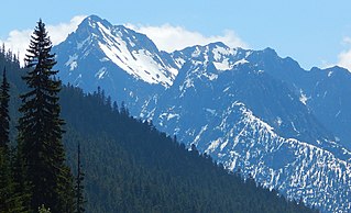 <span class="mw-page-title-main">Porcupine Peak (Washington)</span> Mountain in Washington (state), United States