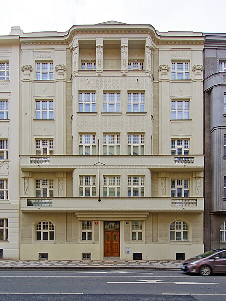 File:Praha Cs armady 7 (2804).jpg