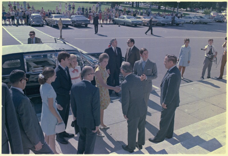 File:Prince Charles of Great Britain with Tricia Nixon - NARA - 194322.tif