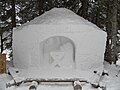 Snehový betlehem Petra Petrasa pri Rainerovej chate pred dokončením