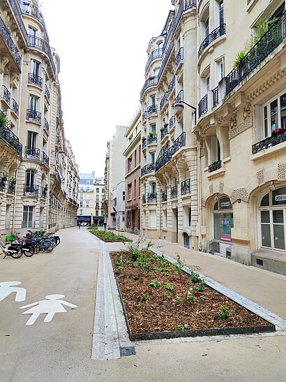 Comment aller à Rue du Colonel Moll en transport en commun - A propos de cet endroit