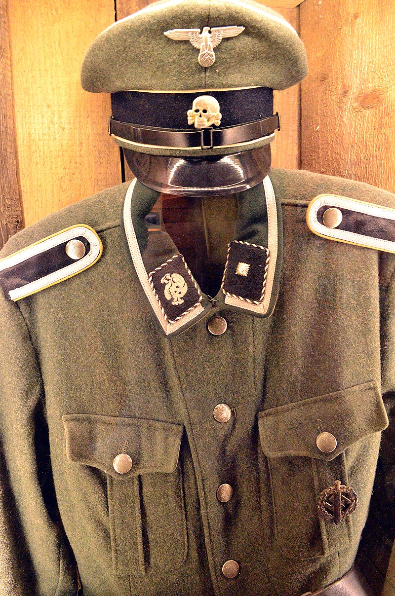 File:SS Uniform.jpg - Wikimedia Commons