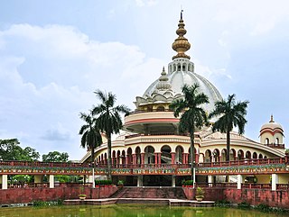 <span class="mw-page-title-main">Mayapur Chandrodaya Mandir</span> Hindu temple in West Bengal, India