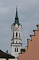 Blick vom Lenbachplatz zum Turm der Jakobskirche