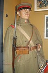 1910年代から20年代の歩兵。弾薬盒を装備し、三八式歩兵銃には三十年式銃剣を着剣している