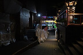 The alley over a month after the crush, on 1 December 2022 Seoul Halloween crowd crush street.jpg
