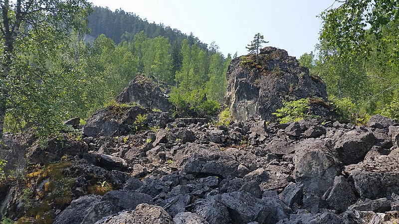 File:Sliznevsky Collapse (Beryozovsky District, Krasnoyarsk Krai) 1.jpg