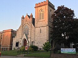 Церковь Святого Луки - Механиквилль, штат Нью-Йорк - 2019.06.27.jpg