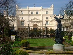 St John's Lodge, Regent's Park.jpg