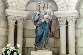 A Saint-Hilaire le nagytemplom szobra (6) .jpg