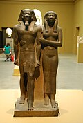 メンカウラー王と王妃像（古代エジプト）