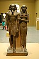『メンカウラー王と王妃像』（古代エジプト）