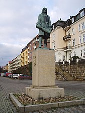 Amiralgeneral Hans Wachtmeister af Johannishus, staty i Karlskrona, utförd 1930.